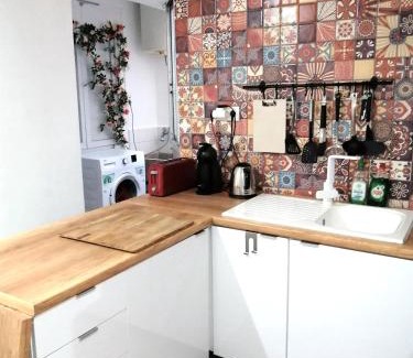 Gandia Apartment | Comfortable Piso De Balboa: Pet & Child Friendly Stay