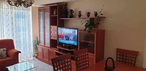 Fene Apartment | Beach Lover's Retreat at Piso de Perlío with Breakfast Included