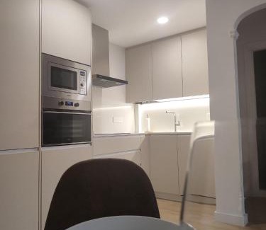 Old Town Apartment | Discover Piso del Paraíso: Family-Friendly Retreat Awaits