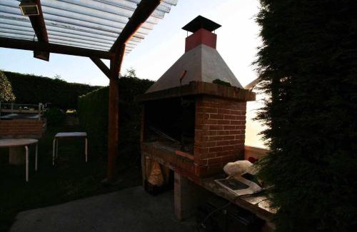 Arnados Apartment | Family-Friendly Stay at Piso Don Ramón - 9.4/10 Rated Comfort