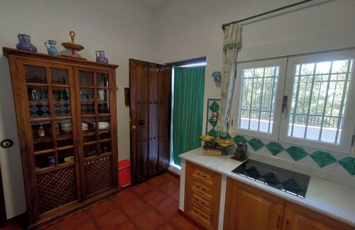 Norte Condo | Cozy Albaycin Alto Apartment with Covered Patio & Spa