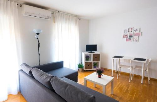 San Pablo Apartment | Cozy Piso on C/ Casta Álvarez - Family-Friendly Stay