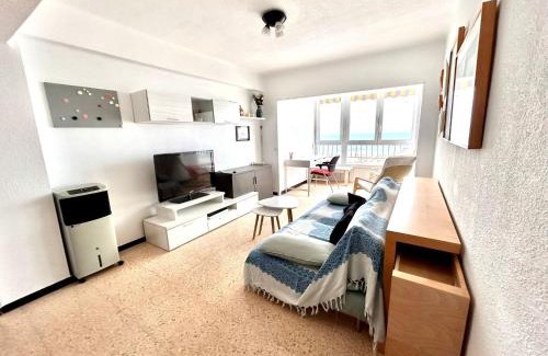 Puig Apartment | Oceanfront Piso en el Puig: Your Beachside Escape Awaits