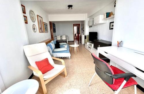Puig Apartment | Oceanfront Piso en el Puig: Your Beachside Escape Awaits