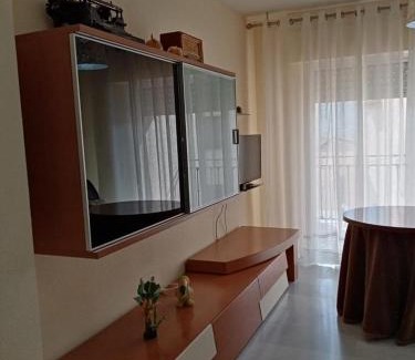Guejar Sierra Apartment | Family-Friendly Retreat at Piso en Güejar Sierra, Rated 8.8