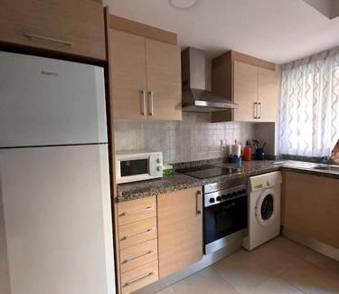 Gandia Apartment | Highly Rated Piso en Gandía - Pet and Child Friendly Retreat