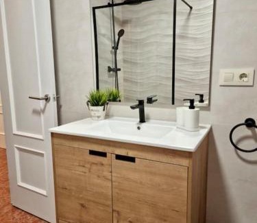 Jarandilla de la Vera Apartment | Discover Pet-Friendly Piso in Jarandilla de la Vera
