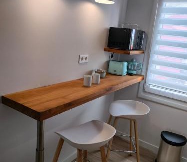 Laracha Apartment | Family-Friendly Retreat in Laracha on Costa da Morte