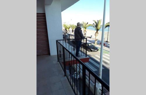 Molino del Chirrete Apartment | Beachfront Retreat with Stunning Ocean Views & Free WiFi