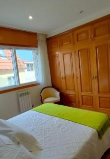 Sanxenxo Apartment | Oceanfront Piso in Sanxenxo with Hot Tub & Beach Views