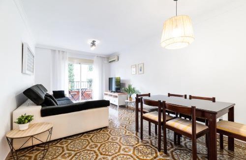 Zaidin Apartment | Convenient Stay Near Parque de las Ciencias in Granada