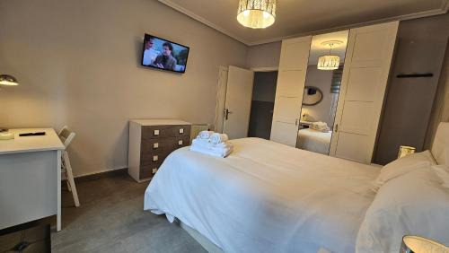 Distrito Sur Apartment | Family-Friendly 3-Bedroom Retreat for Memorable Getaways