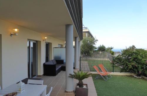 Llanca Apartment | Modern Apartment with Pool and Terrace near Llançà Beach