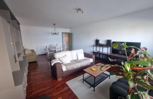 Muxia Apartment | Unforgettable Stay at Piso Muxía - Perfect for Families!