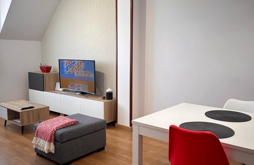 Sigueiro Apartment | Discover Piso Oroso NO Camiño: Family-Friendly Retreat