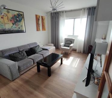 La Coruna Apartment | Guest Rated 9.6: Piso Oza Beach Seaview with Family Amenities