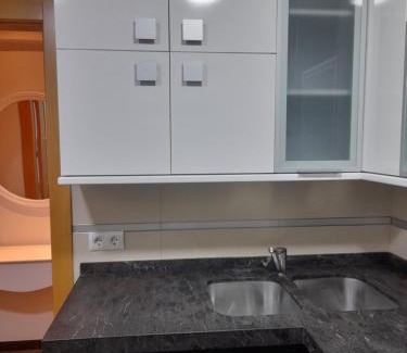 Angustias - Chana - Encina Apartment | Family-Friendly Stay at Piso Ronda with 9.1 Rating