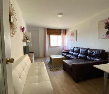 La Coruna Apartment | Pet-Friendly Getaway in Beautiful Coruña - Rated 9/10