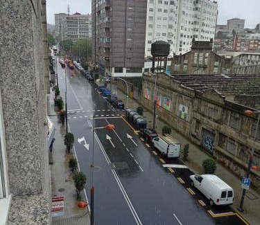 O Perpetuo Socorro Apartment | Family-Friendly Piso Vigo with Exceptional 9/10 Guest Rating