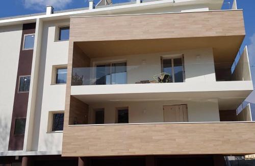 Pisogne House | Oceanfront Pisogne Apartment with Exceptional Guest Rating