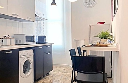 Ciampino Bed & Breakfast | Discover Comfort at Pit Stop Ciampino Station Hotel