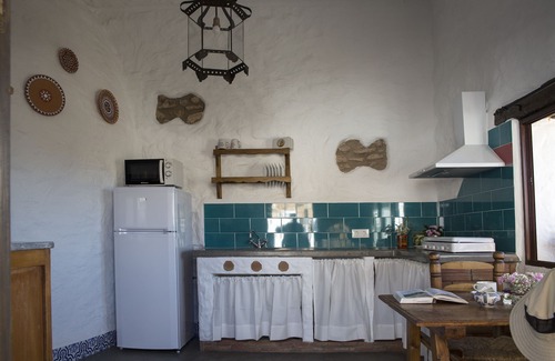 Los Balcones Cottage | Experience Pita Cave: Pool, Spa & Perfect 10 Rating
