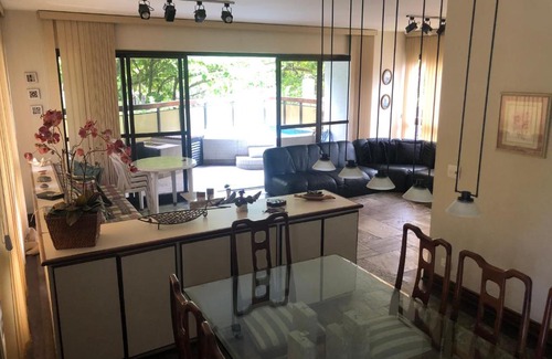 Centro Apartment | Exclusive Pitangueiras Oasis with Pool and Ocean View