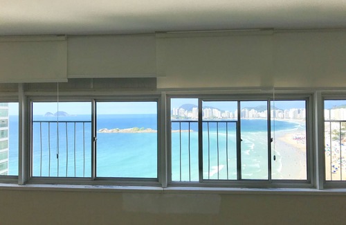 Morro do Maluf Apartment | Pitangueiras - Genuine Foot in the Sand - Spectacular View