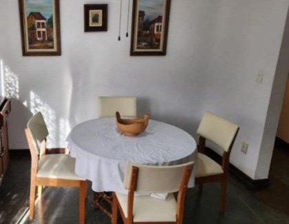 Pitangueiras Apartment | Pitangueiras prox Praia 10 pessoas ar condicionado