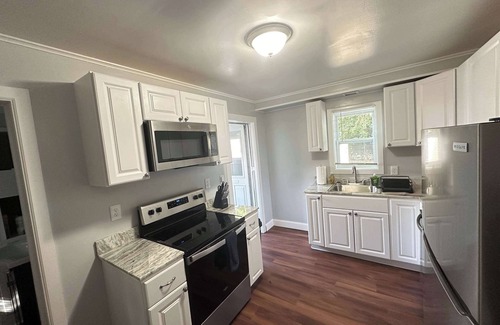 Oneonta Apartment | Pitcher's Paradise Apt 3 All Star Baseball Rentals