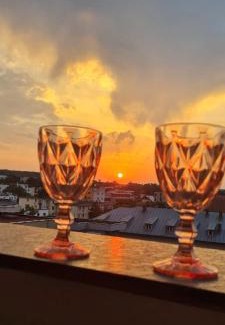 Pitesti Apartment | Exceptional Pitesti Sunset Residence: Guest Rated 9.8/10