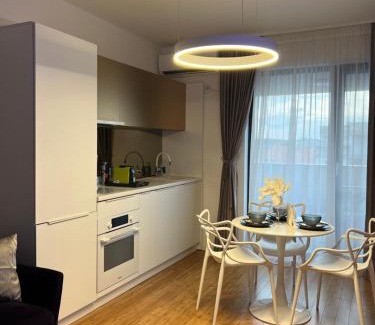 Pitesti Apartment | Exceptional Pitesti Sunset Residence: Guest Rated 9.8/10