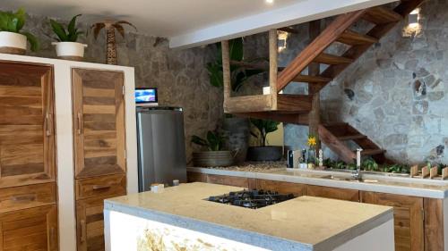 Prea Villa | Beachfront Piticcaia Lodge with Spa & Pool - Rated 9.3