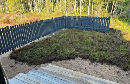 Akaslompolo Apartment | Pet-Friendly Retreat: Pitkäkuusen mökki with 9.5/10 Rating