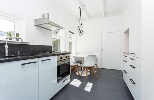 Wierum House | Picturesque Fisherman's Cottage with Oceanfront Views