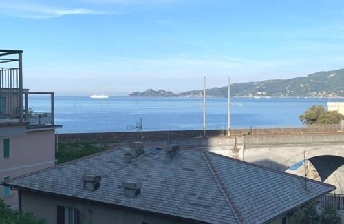 Zoagli Apartment | Pet-Friendly Pitosforo: Perfect for Families and Friends