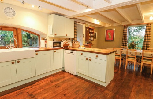 Crieff Cottage | PITTENCLEROCH MILL, family friendly, with open fire in Crieff