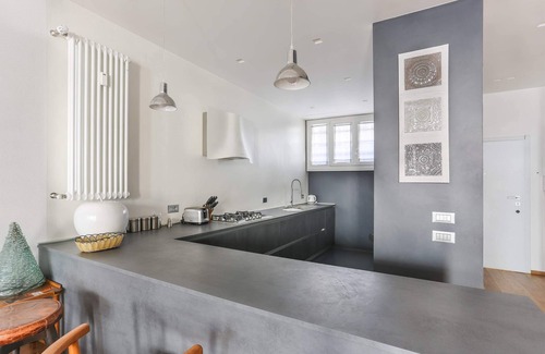 Oltrarno Apartment | Top-Rated Pitti Palace Apartment with Spa and Breakfast