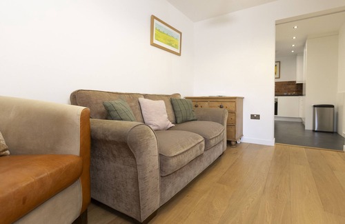 Woodstock Apartment | Cozy Pitts Cottage Annexe with Kitchen in Bladon