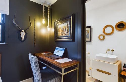 Cheltenham House | Pittville Central: Modern Rooms with Free Wifi & Parking