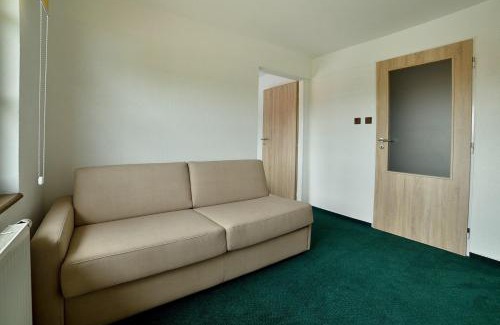 Drazic House | Pet-Friendly Pivovarský dvůr Lipan with Ocean Views