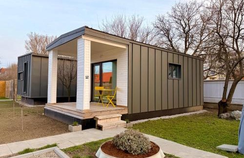 Targu Secuiesc House | Pet-Friendly Retreat: Tiny Village with 9.9/10 Guest Rating