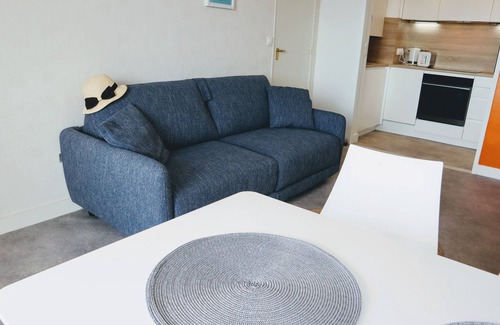 La Baule-Escoublac Apartment | Beautiful Pixie by the Sea: Design Apartment with Ocean View
