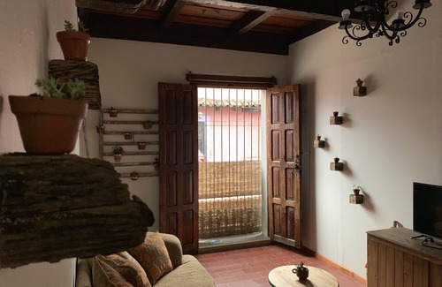 Santa Lucia Apartment | Top-Rated PiYo: Family-Friendly with Spa and Kitchen Access