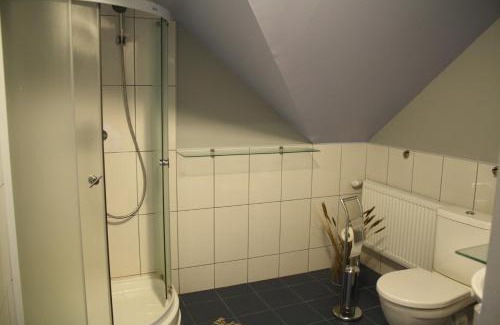 Irbene House | Relax at PIZĀ Guest House & Campsite with Ocean Views