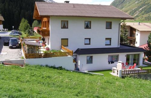 Galtur Apartment | Premium Stay at Piz Arina with Family and Pet Amenities