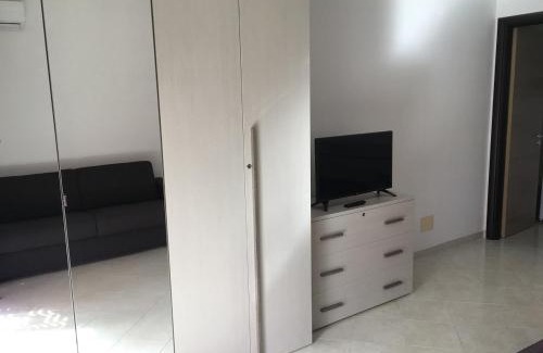 Pizzo Apartment | Beachfront Pizzo Beach Club Studio with Pool & Ocean View