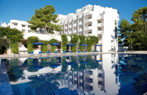 Scialara Hotel | Experience Pizzomunno Vieste Palace Hotel's Oceanfront Bliss