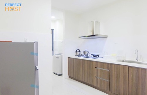 Ara Damansara Apartment | Comfortable PJ #9: High-Speed Wifi & Pool in Petaling Jaya