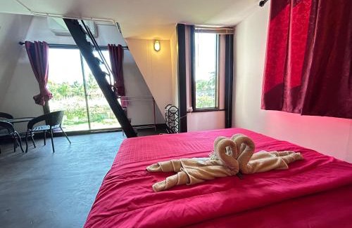 Buriram Ski Chalet | Family Retreat at บ้านริมน้ำ with Pet-Friendly Amenities
